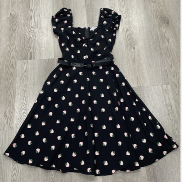 UNIQUE VINTAGE Strawberry Fit & Flare Black and Pink Swing Dress with Pockets! - Picture 2 of 5
